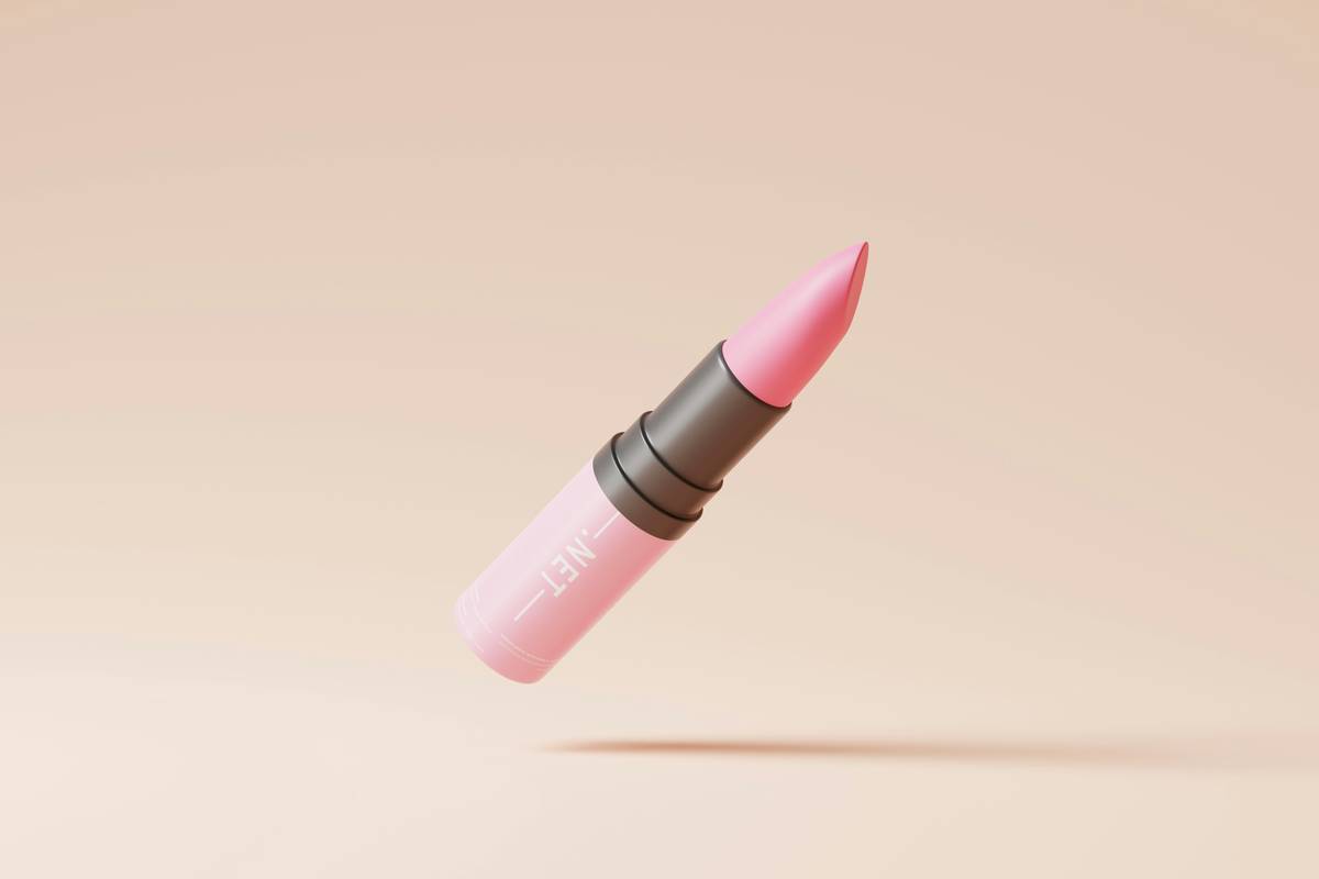 Why Your Smooth Lip Crayon Feels Like Chalk—And How to Fix It (Without Buying 10 More)